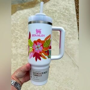 NWT 30oz White Floral Stanley Quencher H2.0 Tumbler